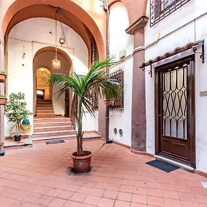 https://lovely-apartment-ground-floor-colosseo-up-4-prs.it-romehotels.com